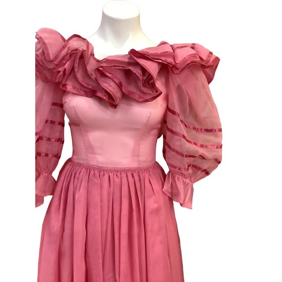 1970's Pink Ruffle Dress - Picture 4 of 16